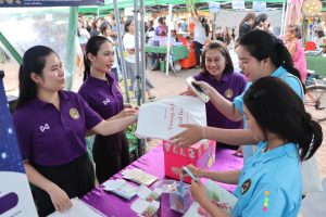 งานวิเทศสัมพันธ์และสถาบันภาษา ร่วมจัดนิทรรศการนำเสนอผลการดำเนินงานโครงการพัฒนาท้องถิ่น วันที่ 2 ในงานเทศกาลหนองนารี ประจำปี 2569
